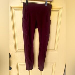 Lululemon Speed Up Tight 25" in
Garnet